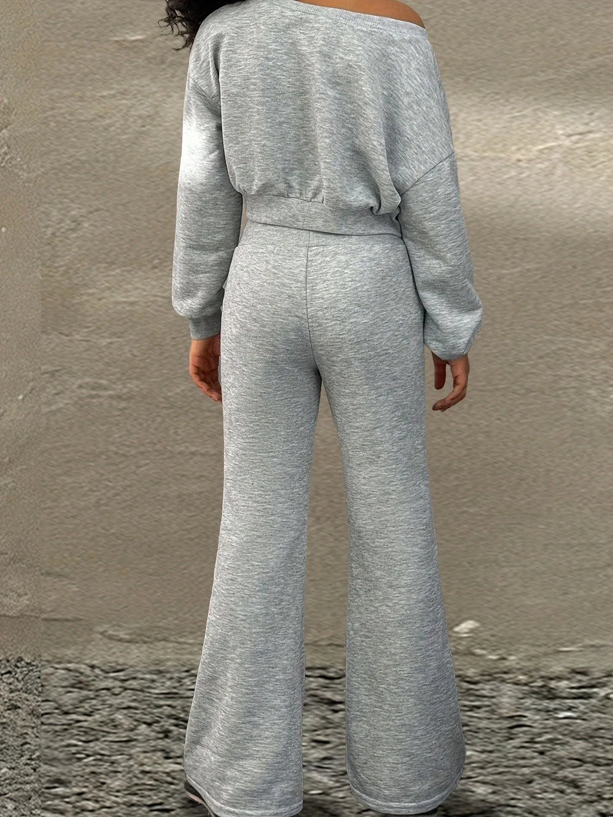 Girls' Autumn Outfit Set: Girl's Off-Shoulder Long-Sleeve Top + Long Pants Two-Piece Set, Children's Gray Suit Suitable for Girls Aged 5-13, Versatile Clothing for Home and Outings
